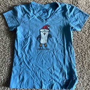 Life is Good Penguin Christmas V Neck Shirt Blue XS